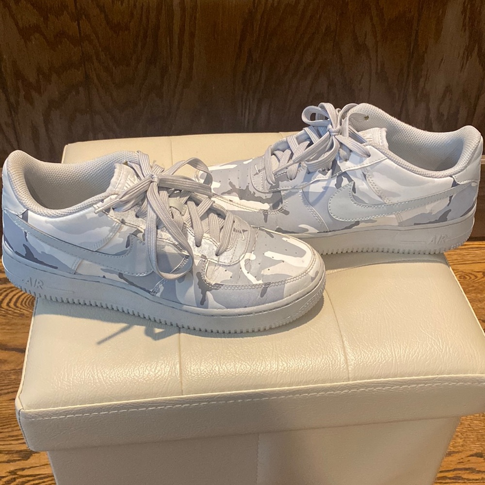 Nike Air Force One “Gray Reflective Camo” - Picture 2 of 7